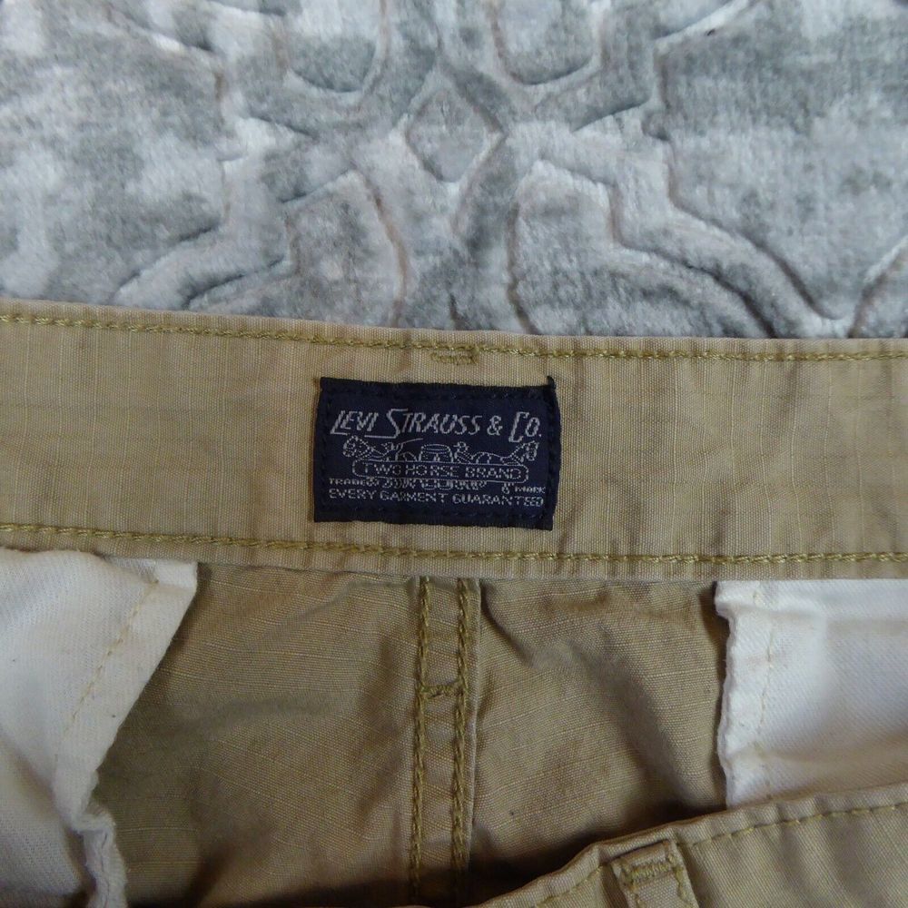 Levis Shorts Mens 33 Beige Cargo Baggy Skater Pockets Outdoor Hiking Ripstop - Picture 5 of 13